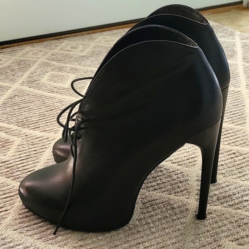 Stephano Lompas made in Italy black leather booties